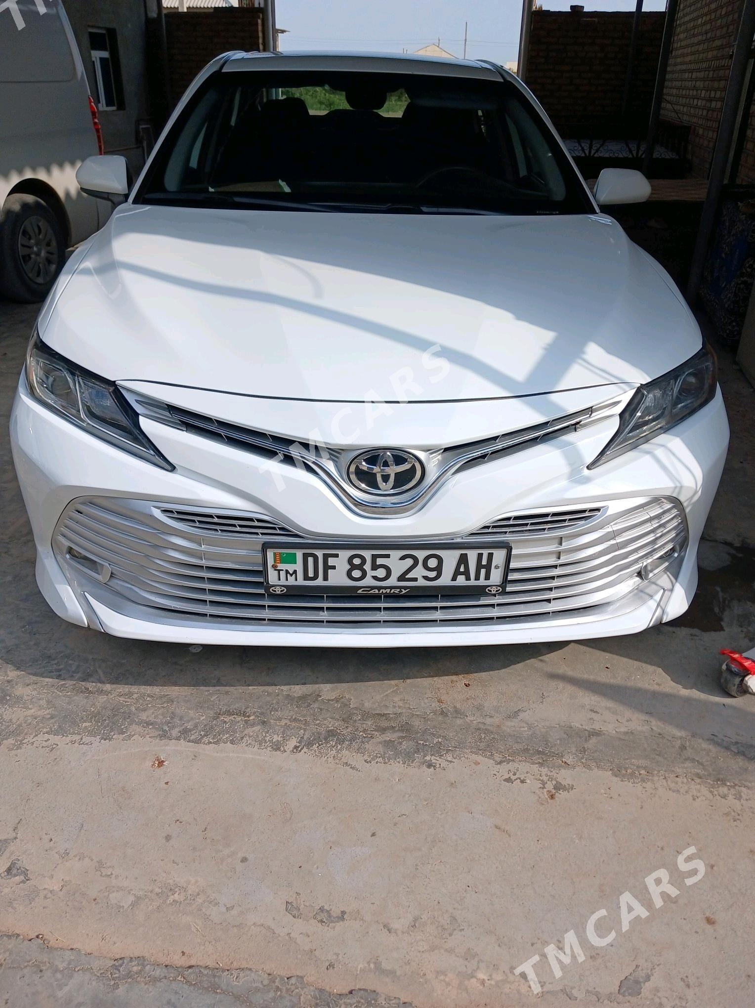 Toyota Camry 2019 - 300 000 TMT - Tejen - img 2