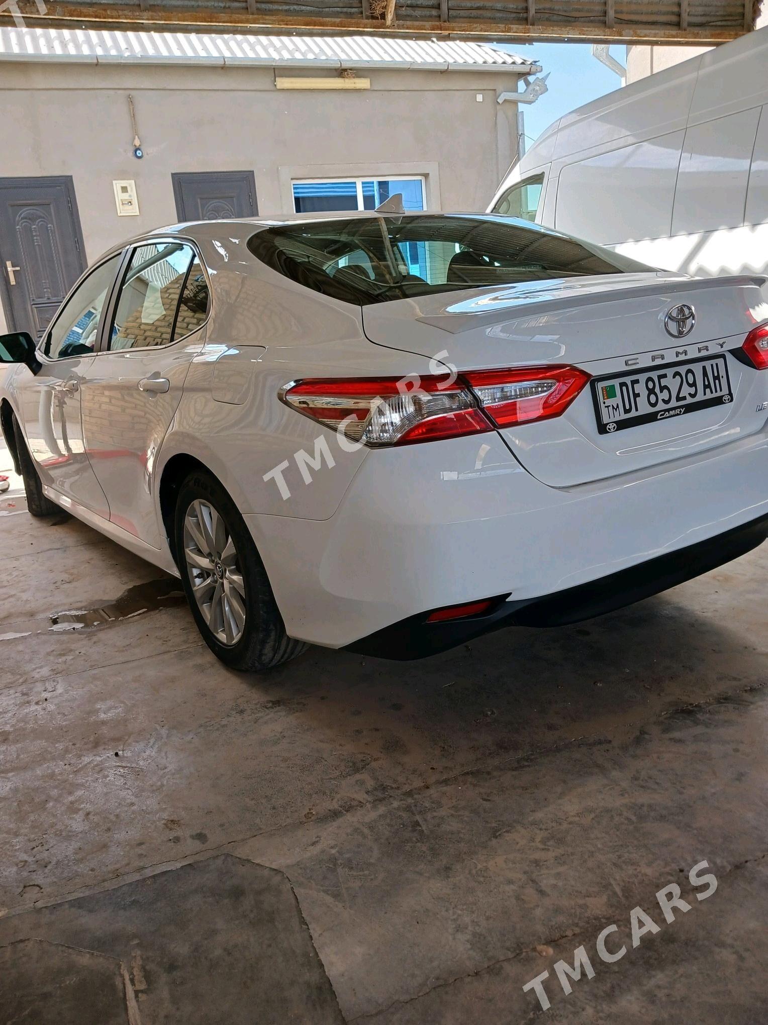 Toyota Camry 2019 - 300 000 TMT - Tejen - img 4