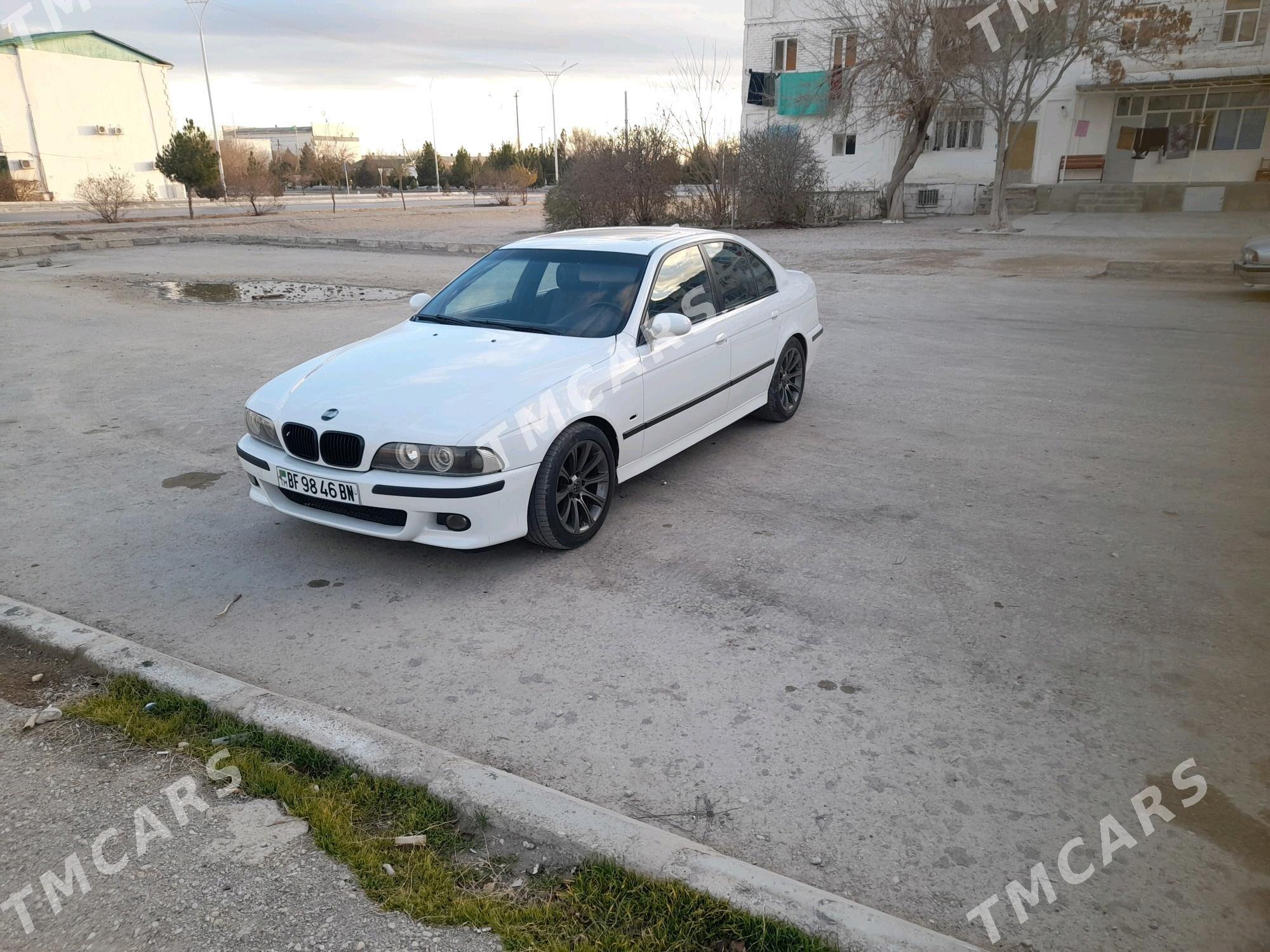 BMW 525 2001 - 95 000 TMT - Balkanabat - img 3