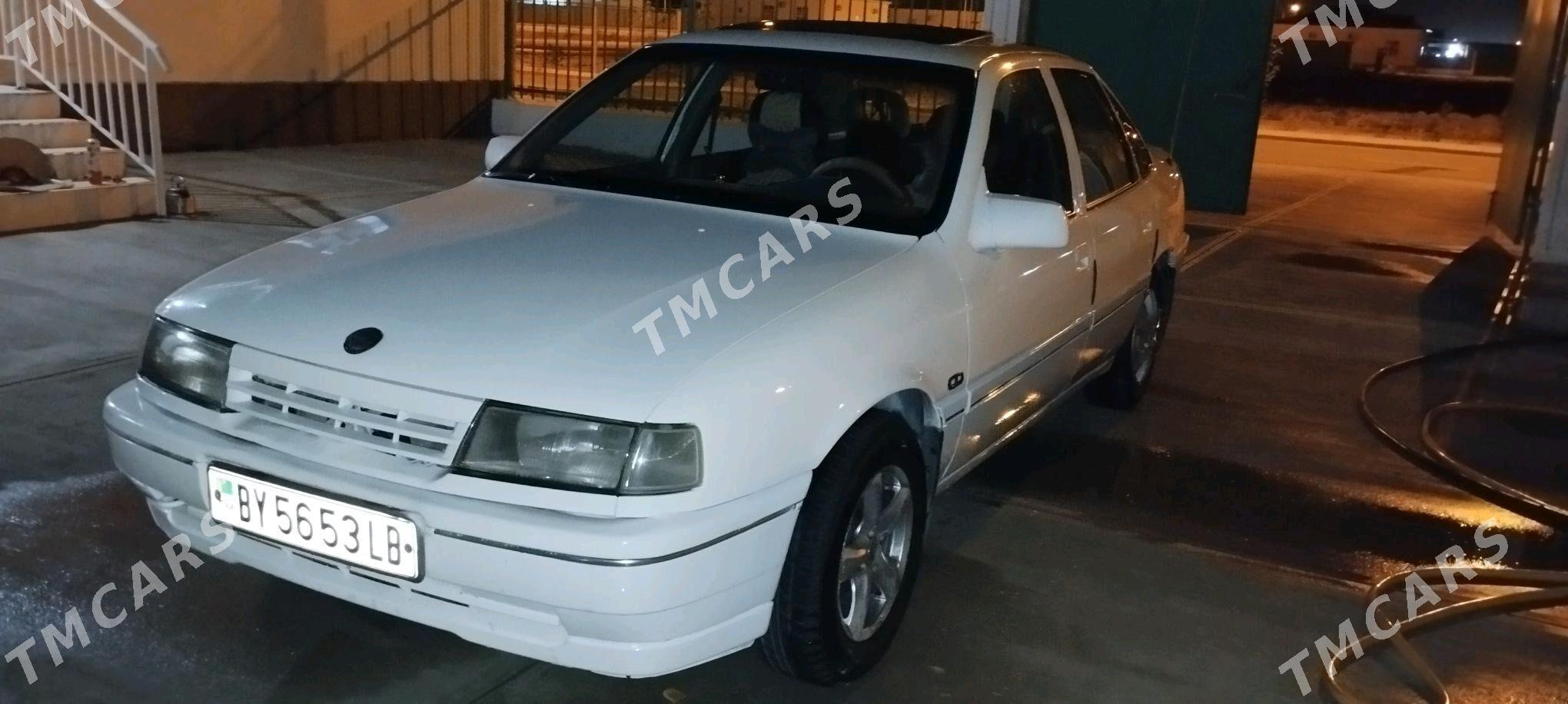 Opel Vectra 1989 - 35 000 TMT - Халач - img 4