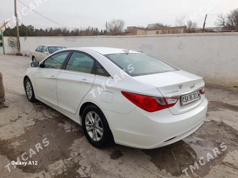 Hyundai Sonata 2012 - 160 000 TMT - Магданлы - img 2