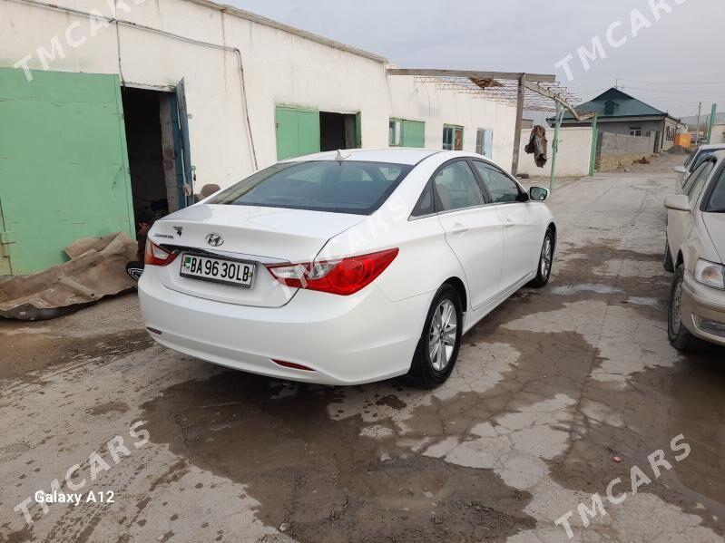 Hyundai Sonata 2012 - 160 000 TMT - Магданлы - img 3