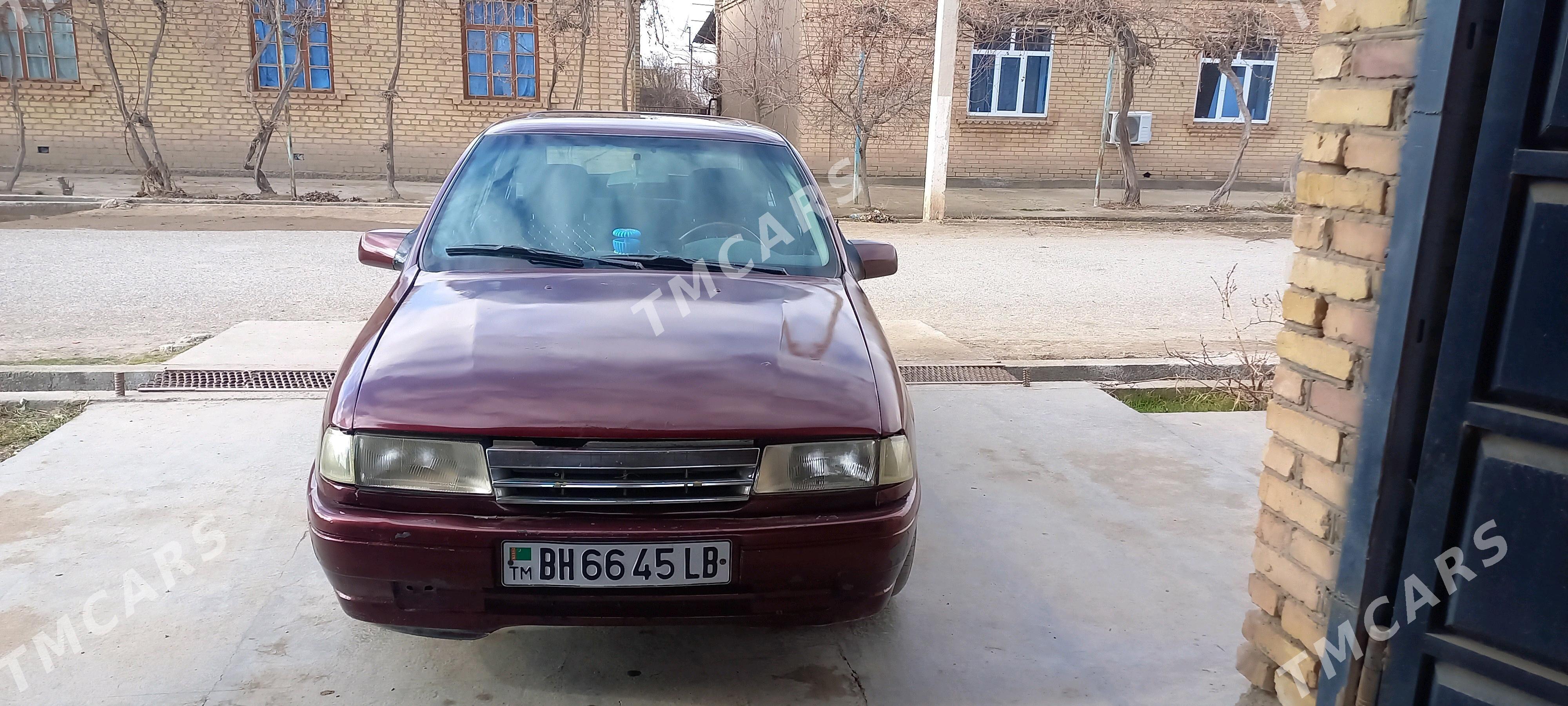 Opel Vectra 1992 - 20 000 TMT - Дянев - img 2