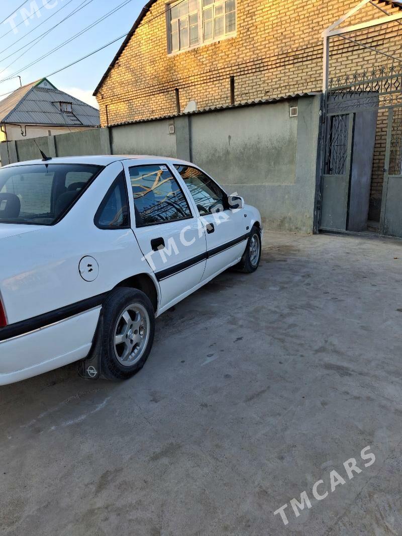 Opel Vectra 1992 - 40 000 TMT - Анев - img 7