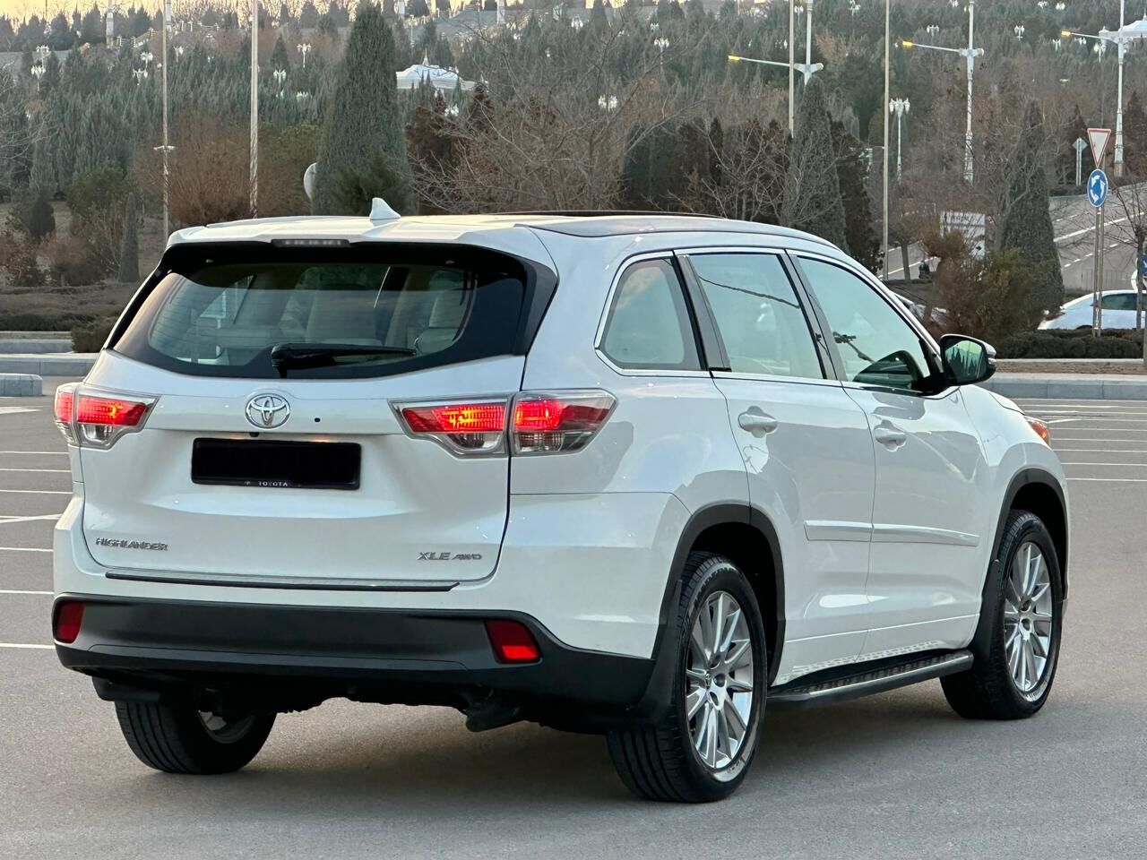 Toyota Highlander 2016 - 425 000 TMT - Aşgabat - img 5