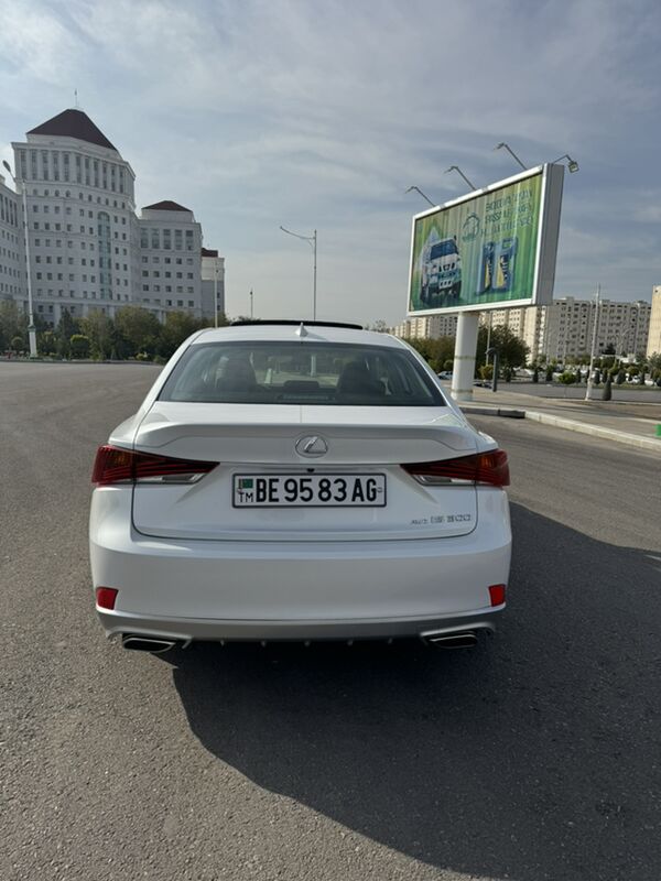 Lexus IS 350 2019 - 380 000 TMT - Aşgabat - img 4