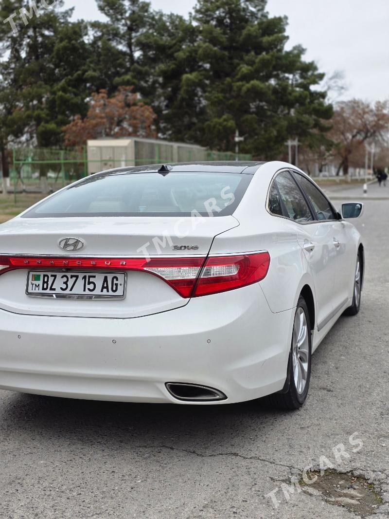 Hyundai Grandeur 2013 - 250 000 TMT - Aşgabat - img 2