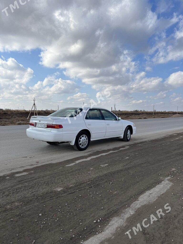 Toyota Camry 2001 - 122 000 TMT - Теджен - img 2