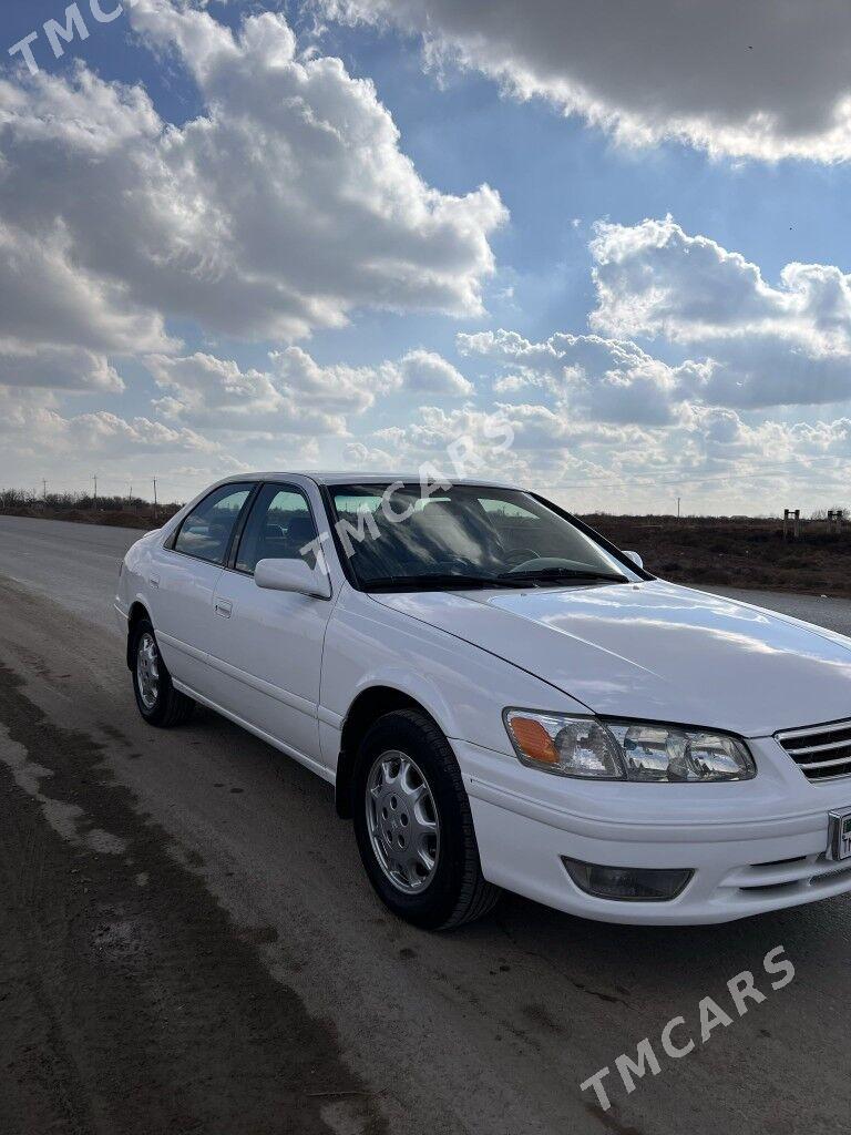 Toyota Camry 2001 - 122 000 TMT - Теджен - img 5