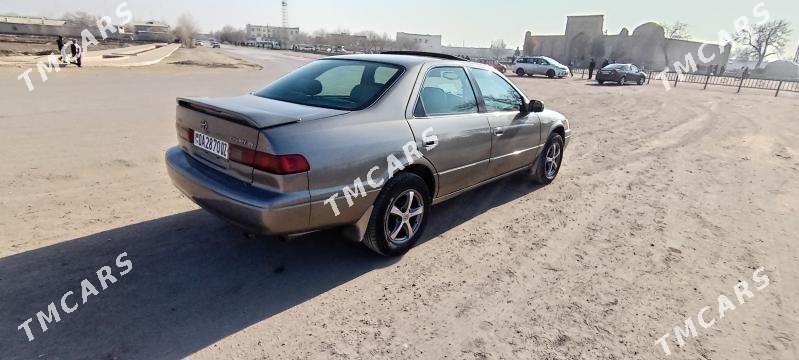 Toyota Camry 1999 - 114 000 TMT - Кёнеургенч - img 2