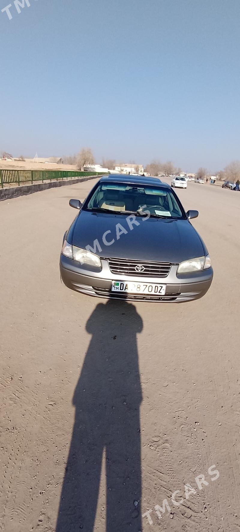 Toyota Camry 1999 - 114 000 TMT - Кёнеургенч - img 5