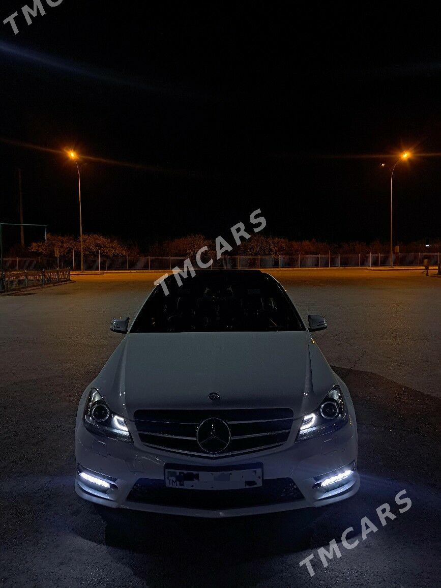 Mercedes-Benz C350 2013 - 240 000 TMT - Mary - img 2