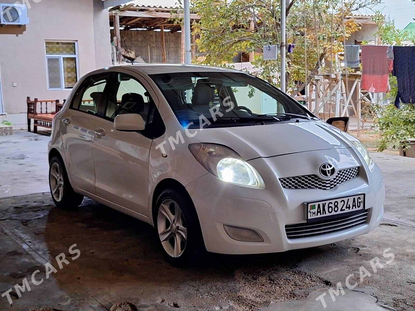 Toyota Yaris 2011 - 115 000 TMT - Ашхабад - img 3