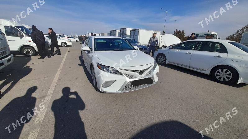 Toyota Camry 2018 - 280 000 TMT - 10 мкр - img 2