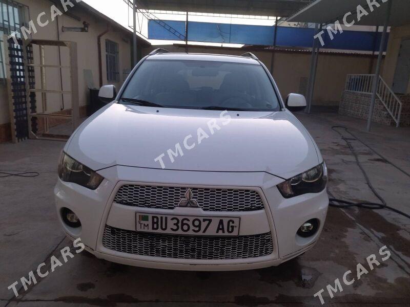 Mitsubishi Outlander 2013 - 195 000 TMT - Ашхабад - img 2