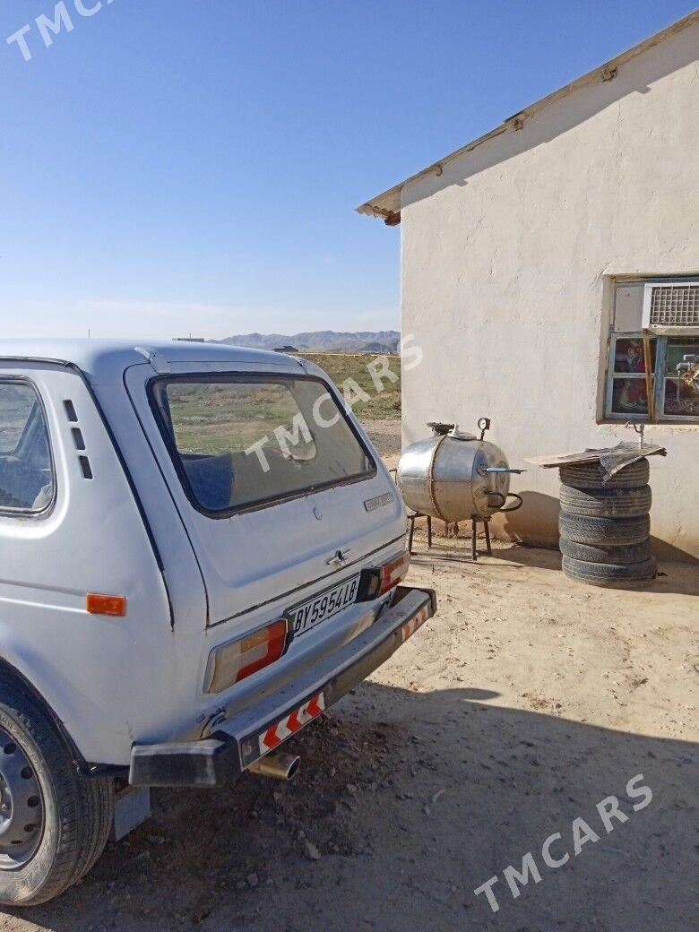 Lada Niva 1983 - 15 000 TMT - Койтендаг - img 8