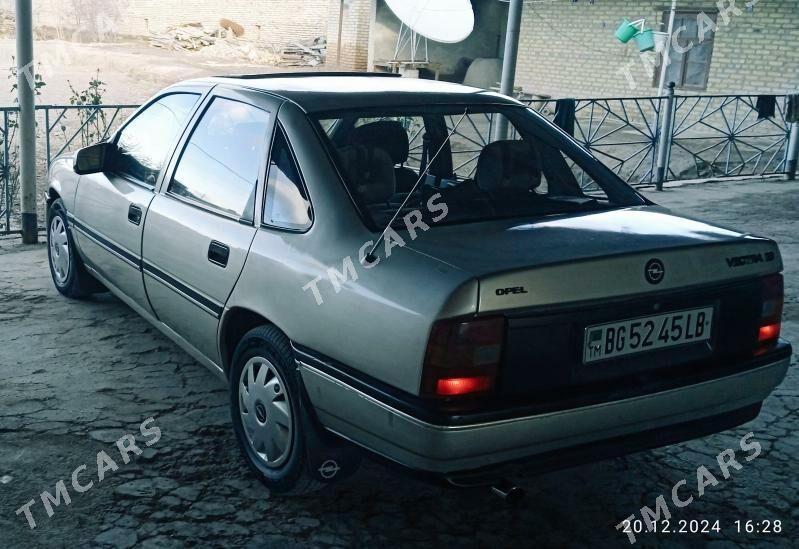 Opel Vectra 1990 - 30 000 TMT - Саят - img 2