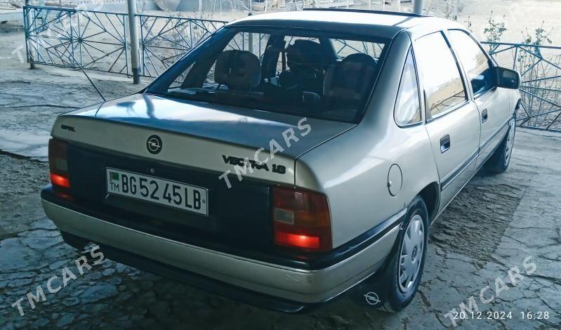 Opel Vectra 1990 - 30 000 TMT - Саят - img 3