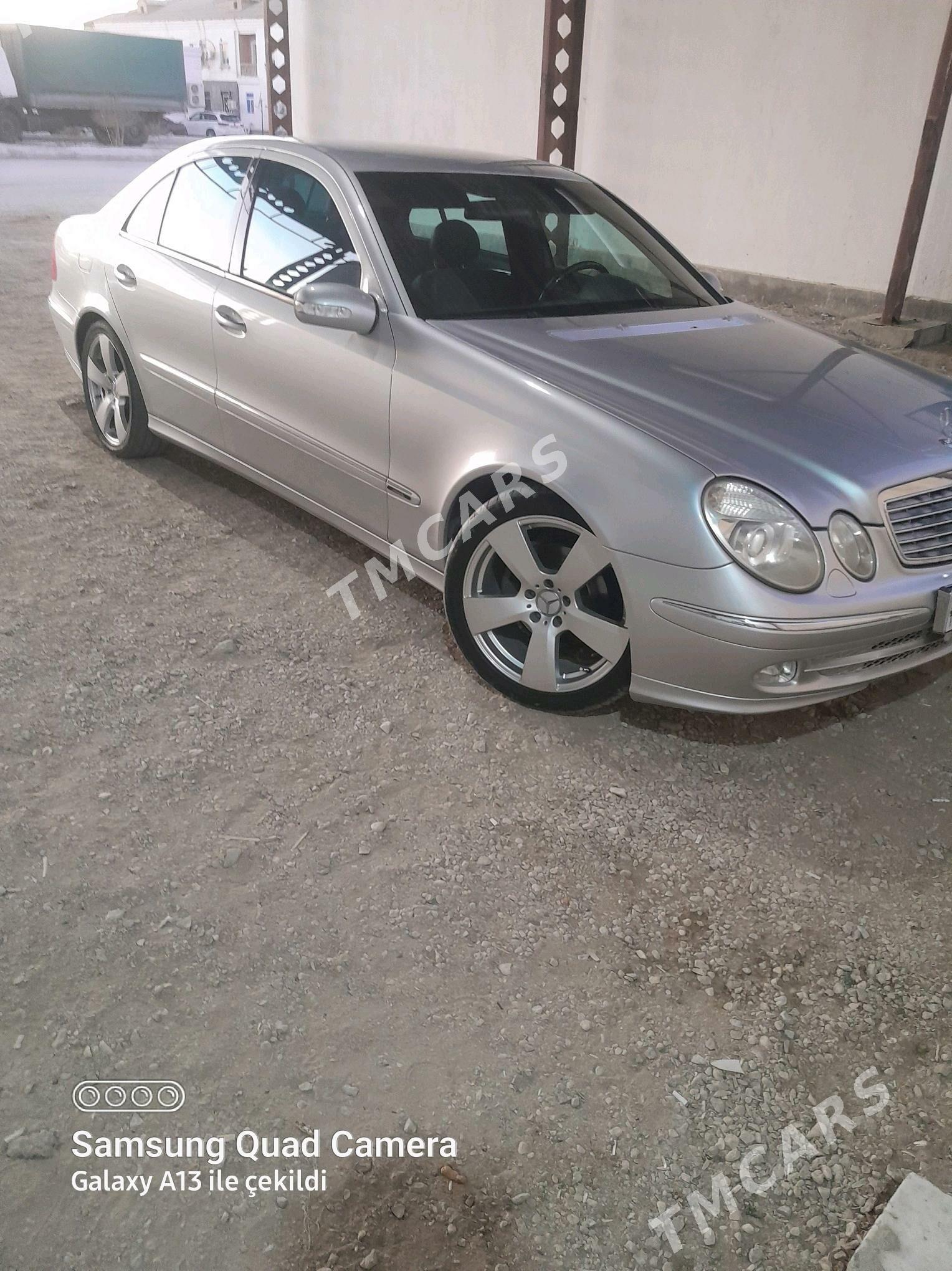 Mercedes-Benz E320 2003 - 130 000 TMT - Балканабат - img 4