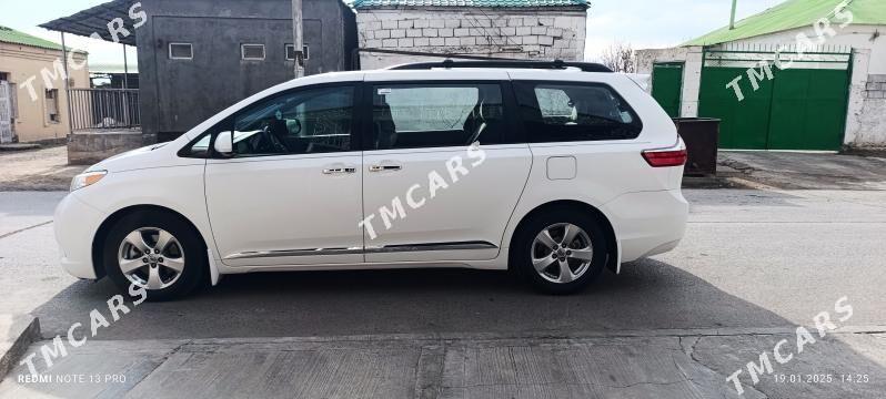 Toyota Sienna 2015 - 332 000 TMT - Ашхабад - img 7