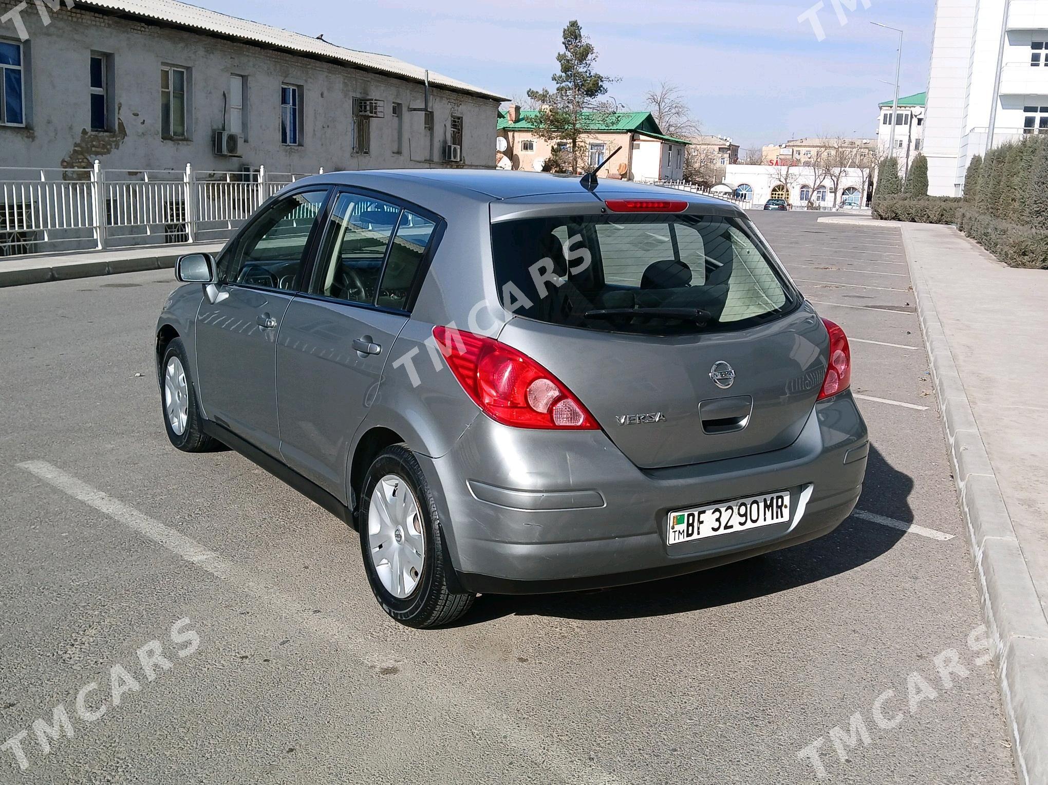 Nissan Versa 2010 - 85 000 TMT - Mary - img 3