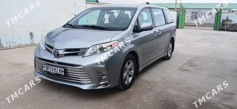 Toyota Sienna 2019 - 335 000 TMT - Kaka - img 2