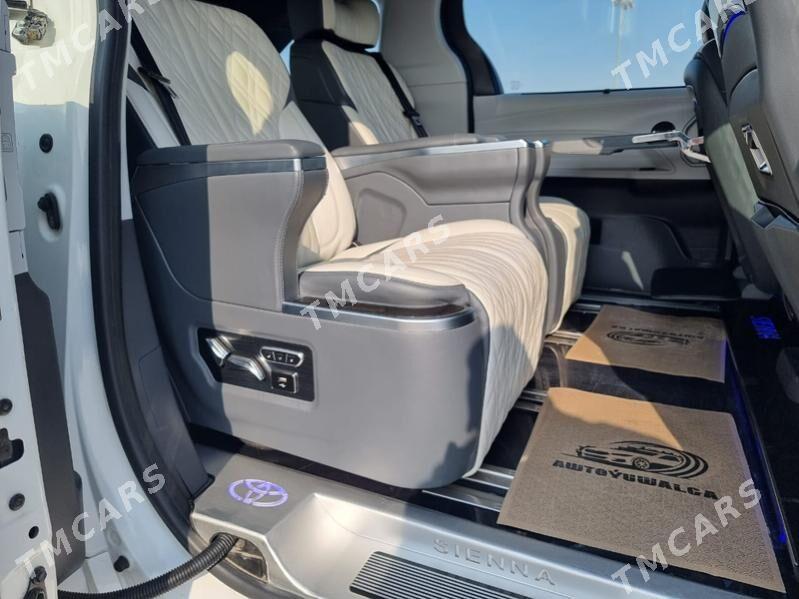 Toyota Sienna 2021 - 546 000 TMT - Ашхабад - img 8
