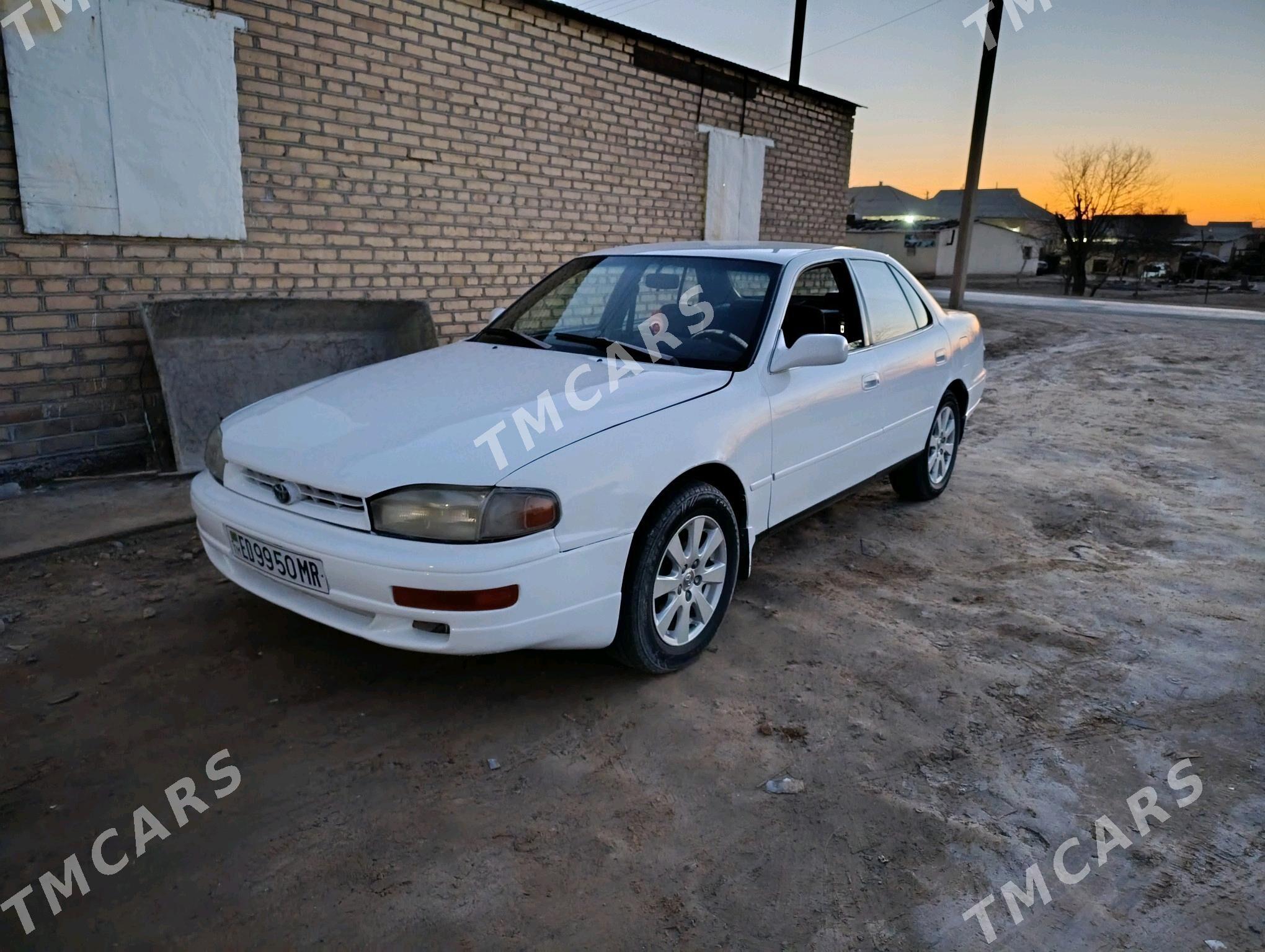 Toyota Camry 1993 - 58 000 TMT - Мары - img 2