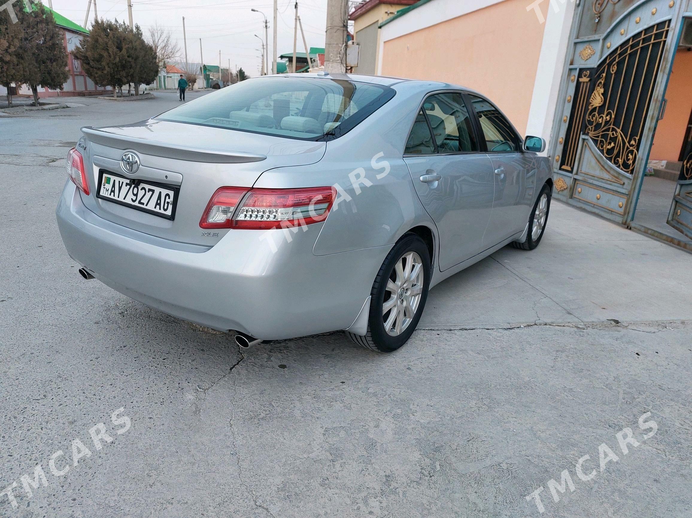 Toyota Camry 2010 - 180 000 TMT - Бузмеин - img 8