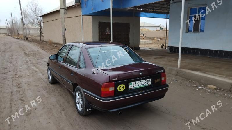 Opel Vectra 1990 - 32 000 TMT - Губадаг - img 2