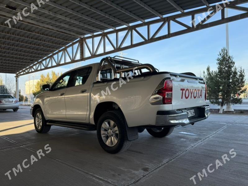 Toyota Hilux 2016 - 500 000 TMT - Туркменабат - img 4