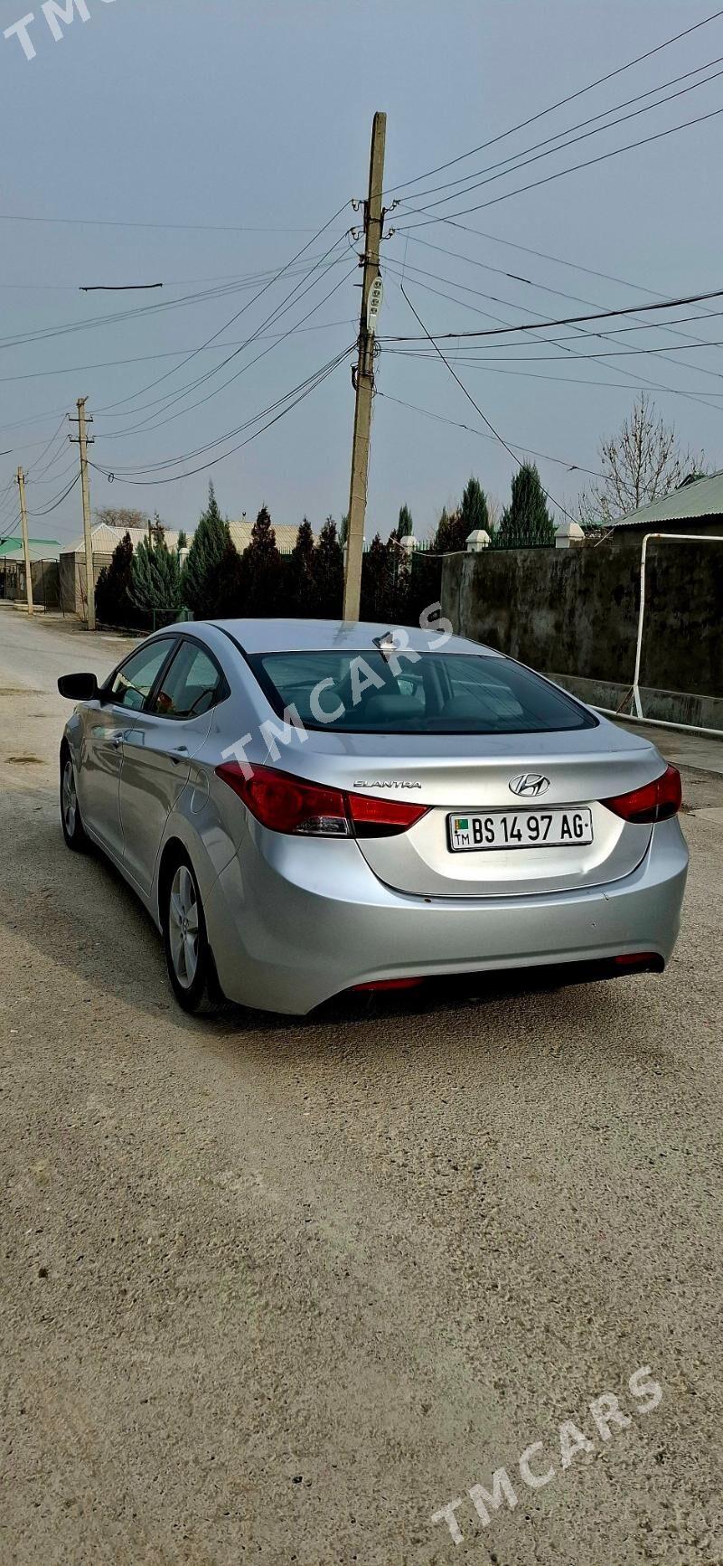 Hyundai Elantra 2012 - 150 000 TMT - Türkmenbaşy şaýoly - img 6