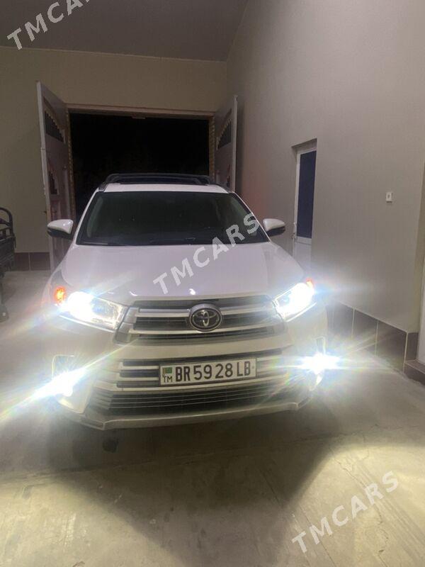 Toyota Highlander 2018 - 485 000 TMT - Türkmenabat - img 4