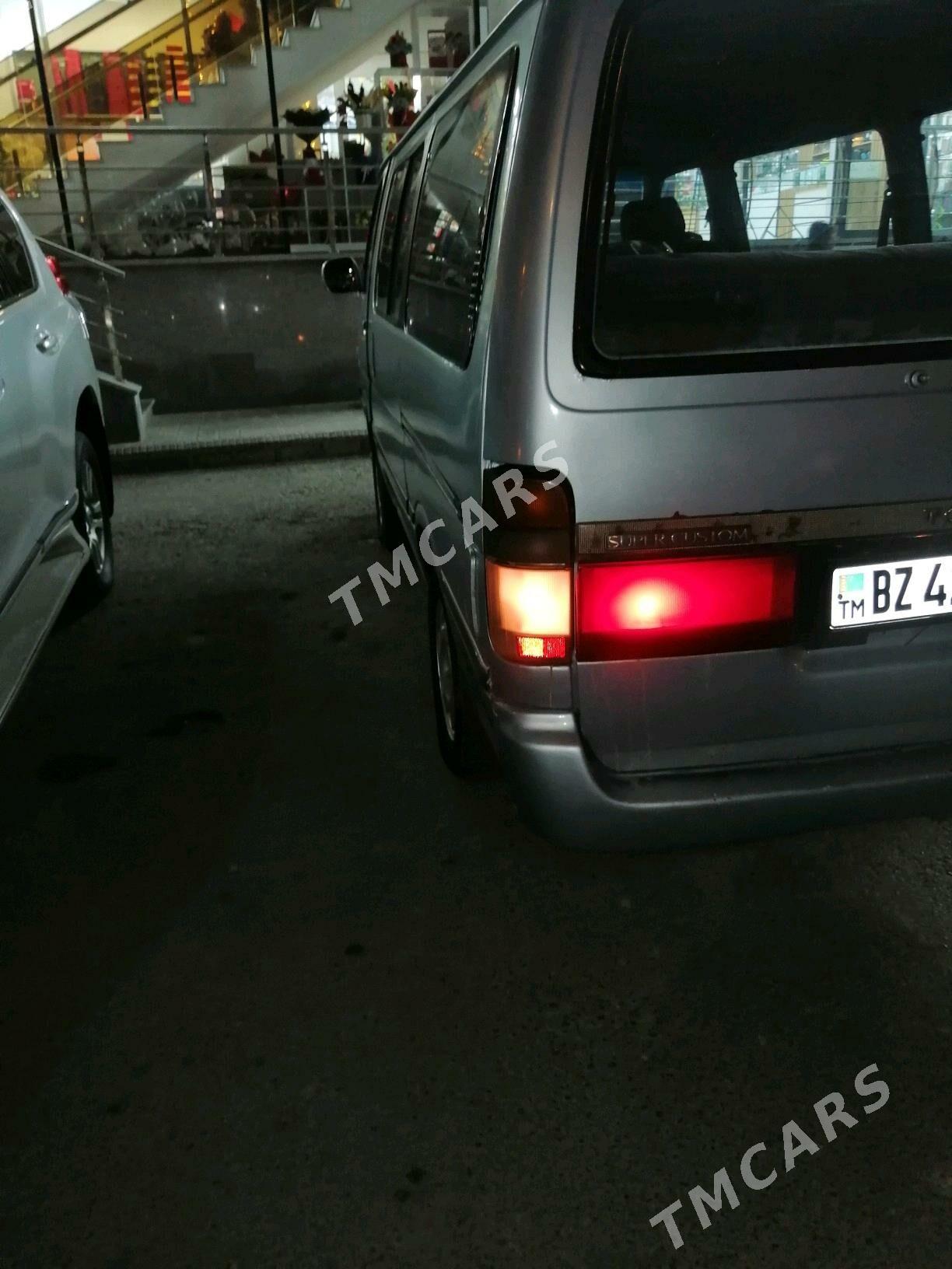 Toyota Hiace 1990 - 52 000 TMT - Мургап - img 2