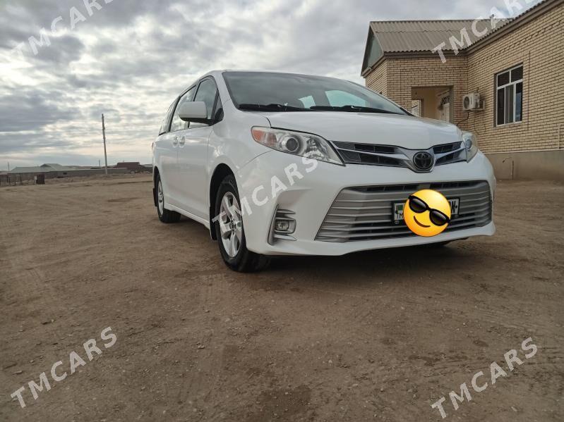 Toyota Sienna 2018 - 350 000 TMT - Balkanabat - img 4