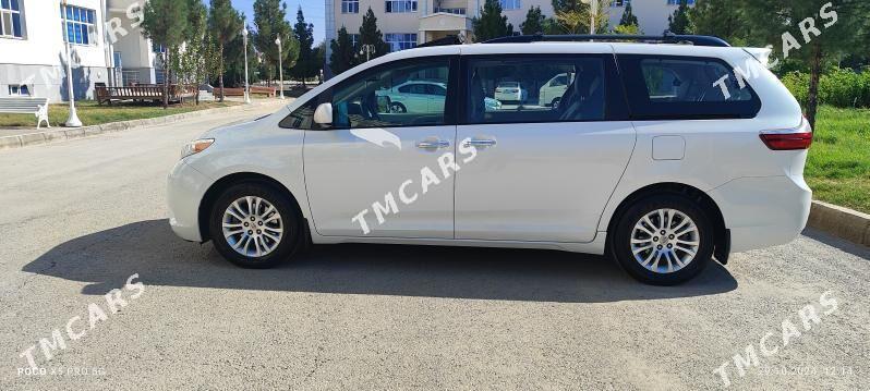 Toyota Sienna 2016 - 405 000 TMT - Ak bugdaý etraby - img 4