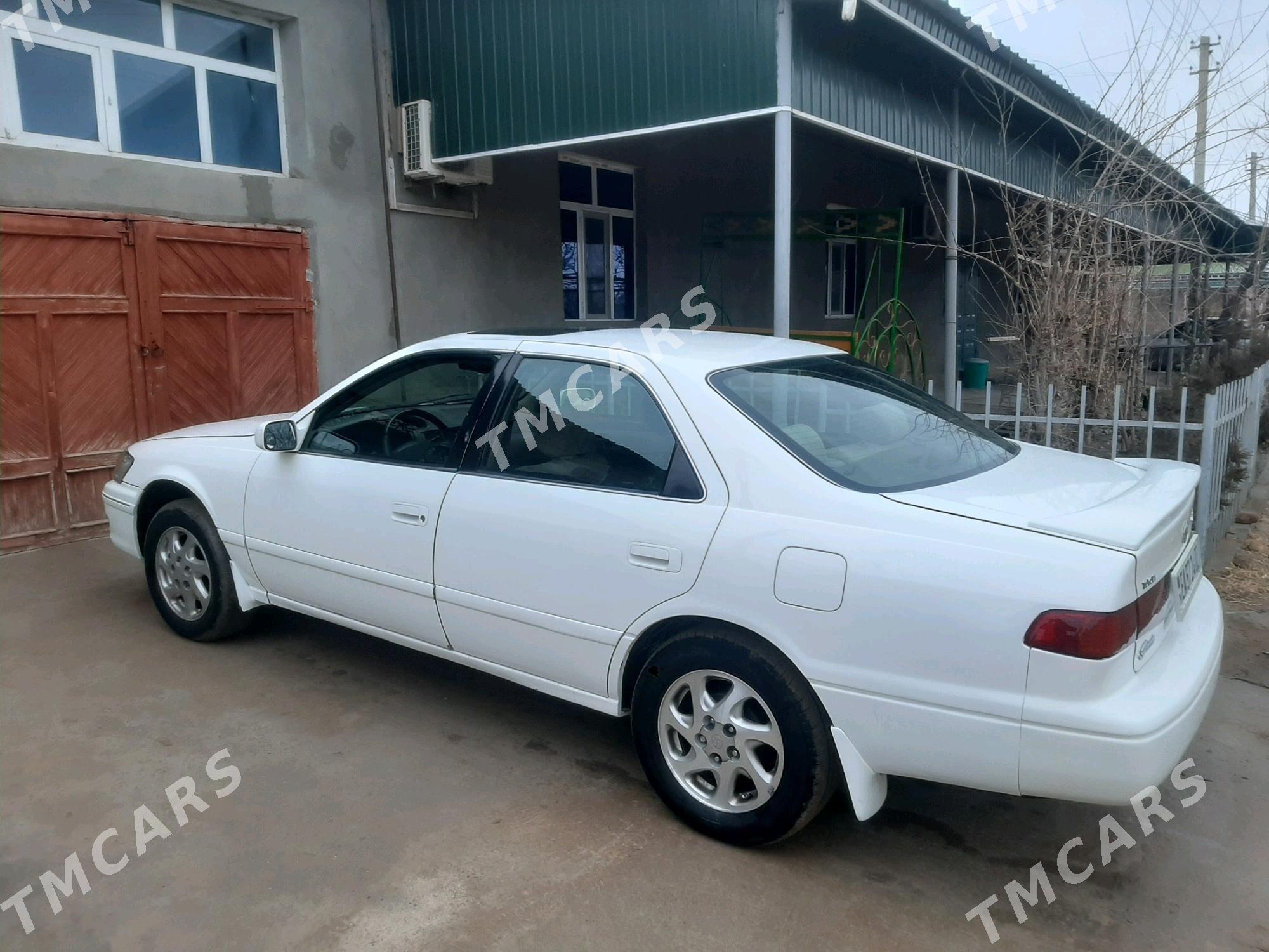 Toyota Camry 2001 - 130 000 TMT - Кёнеургенч - img 4