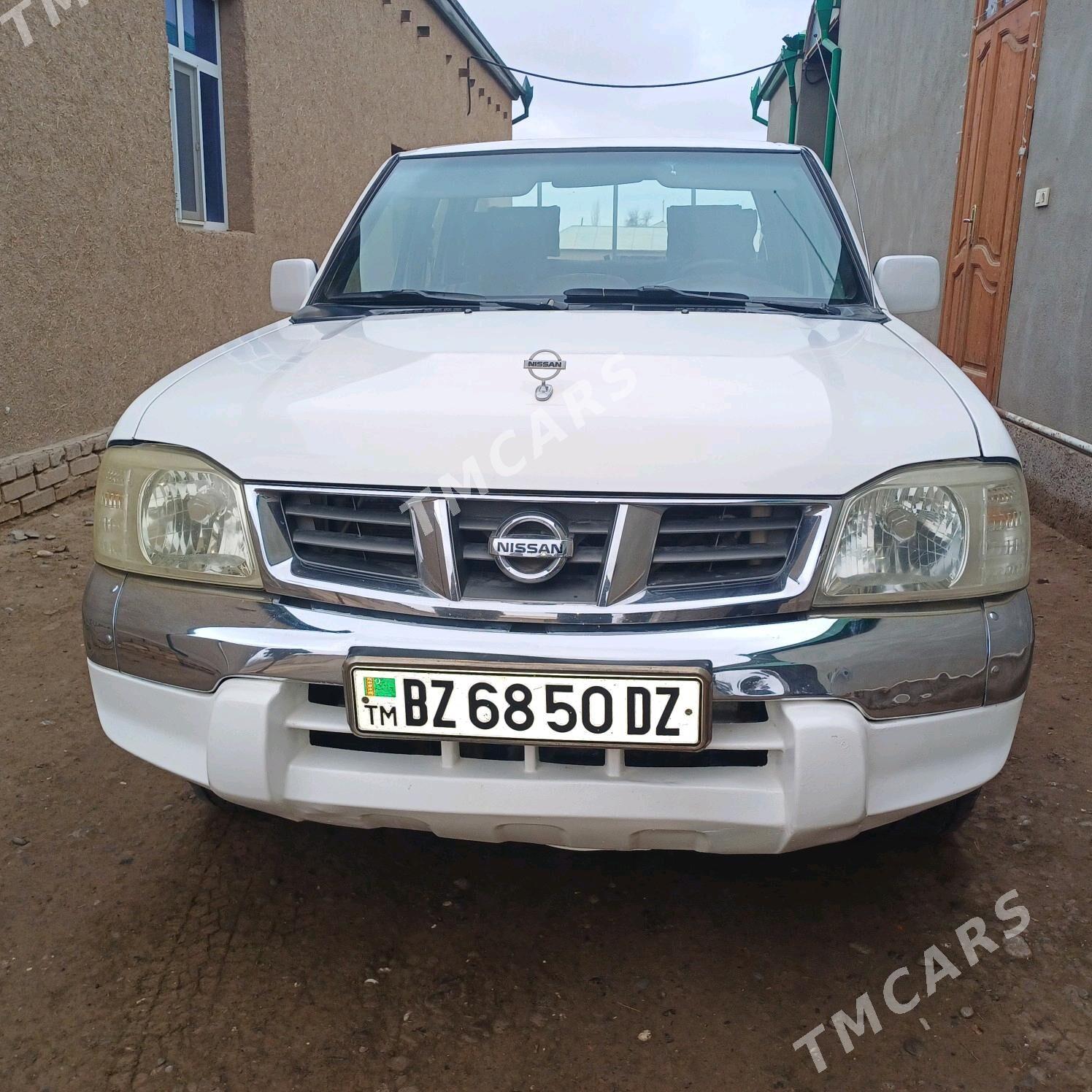 Nissan Navara 2010 - 135 000 TMT - Görogly (Tagta) - img 2