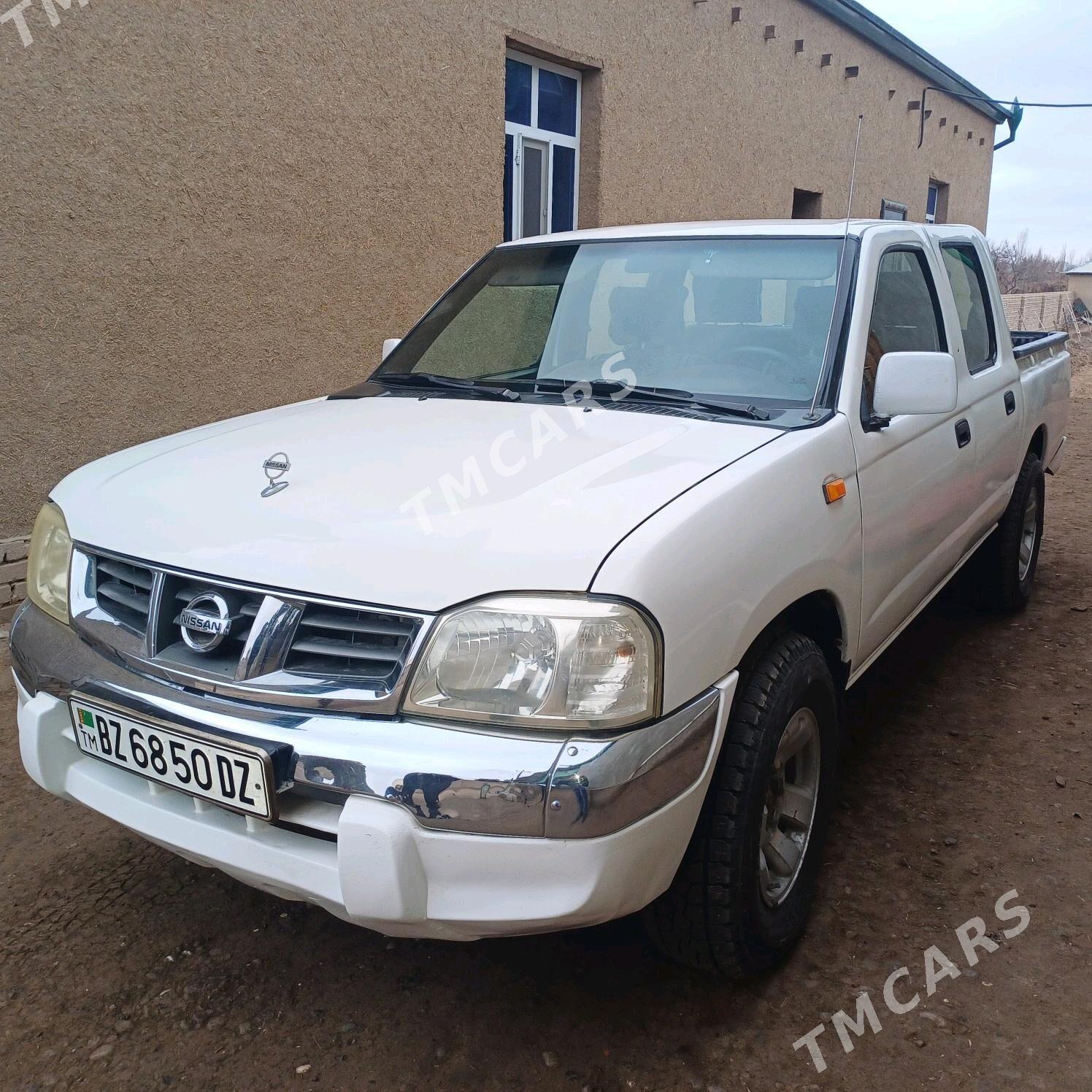 Nissan Navara 2010 - 135 000 TMT - Görogly (Tagta) - img 3