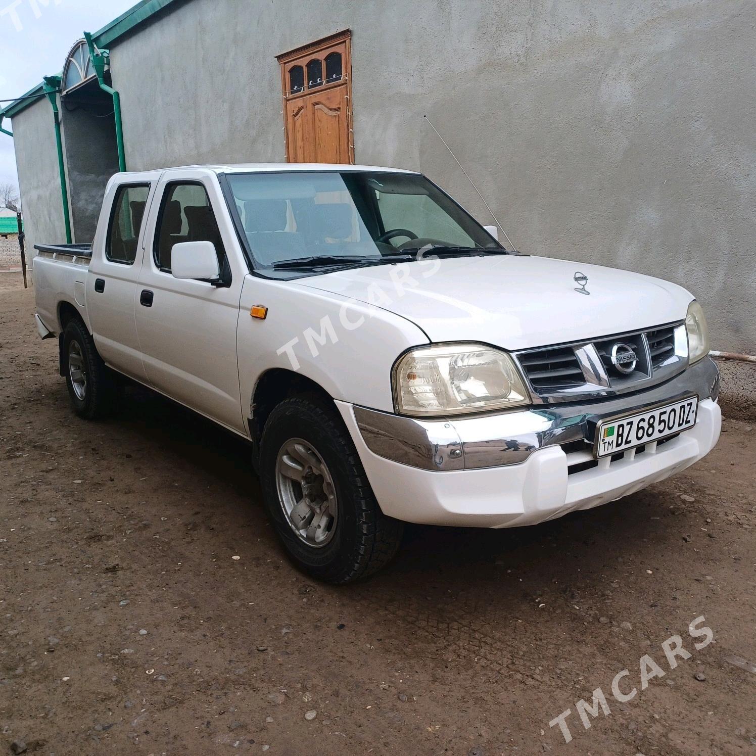 Nissan Navara 2010 - 135 000 TMT - Görogly (Tagta) - img 4