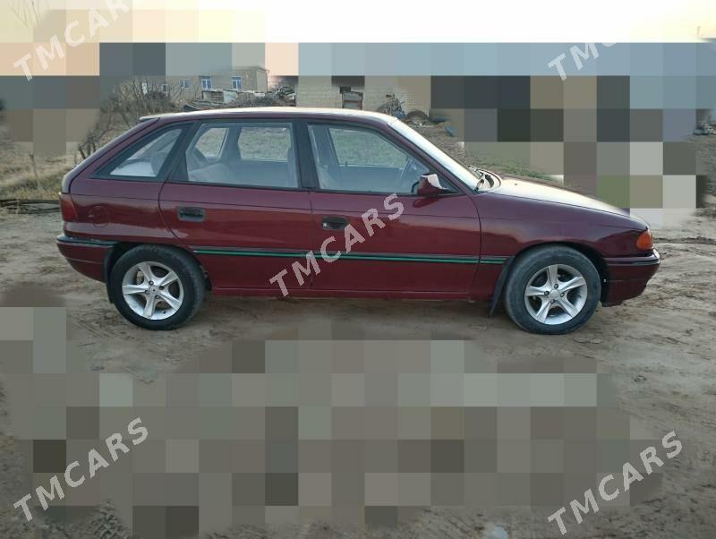 Opel Astra 1992 - 30 000 TMT - Mary - img 2