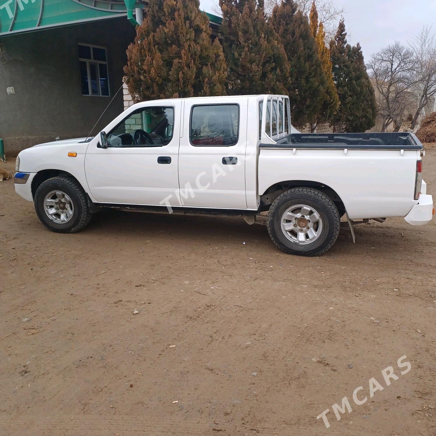 Nissan Navara 2010 - 135 000 TMT - Görogly (Tagta) - img 5