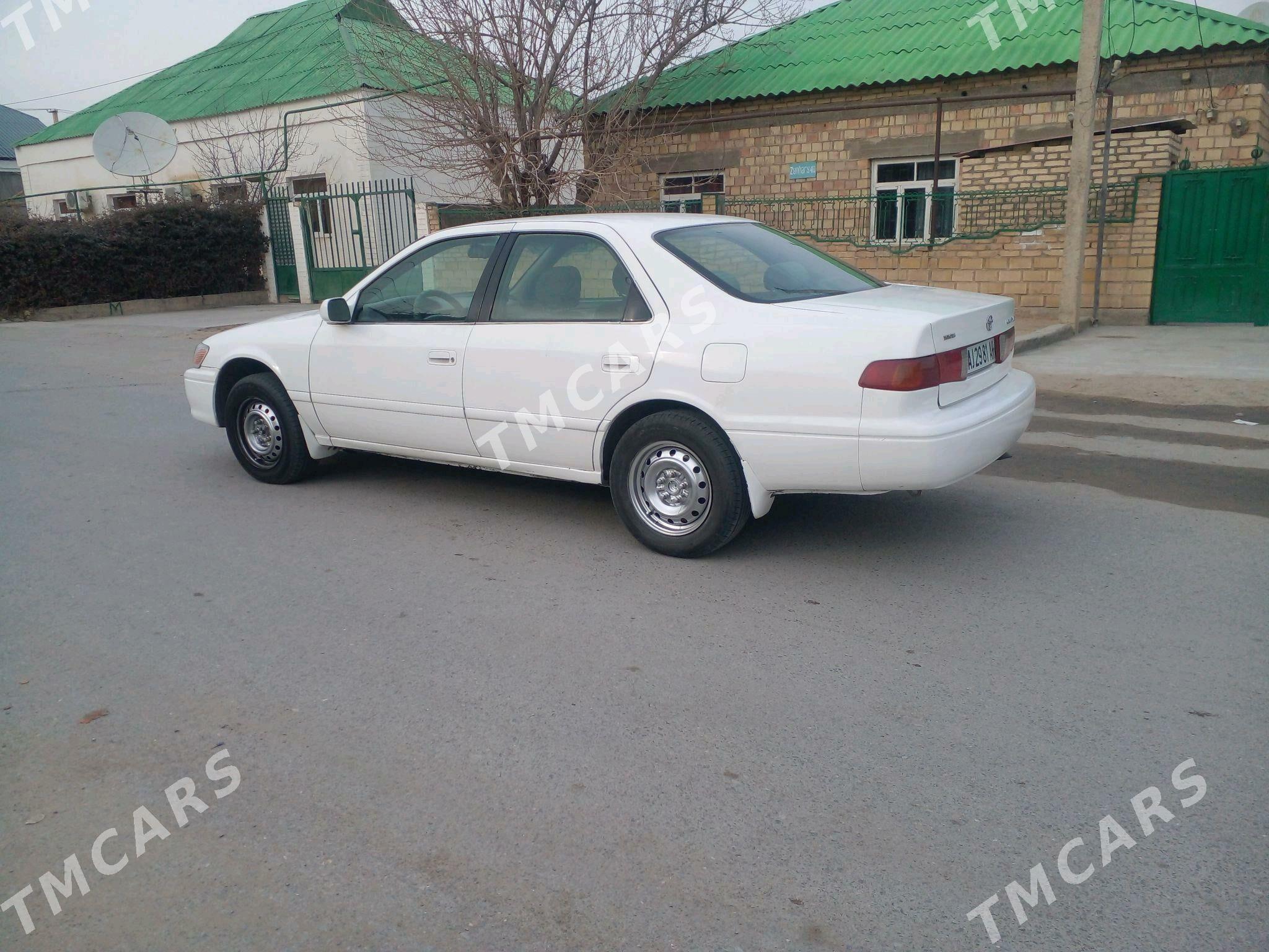 Toyota Camry 2000 - 96 000 TMT - Aşgabat - img 3