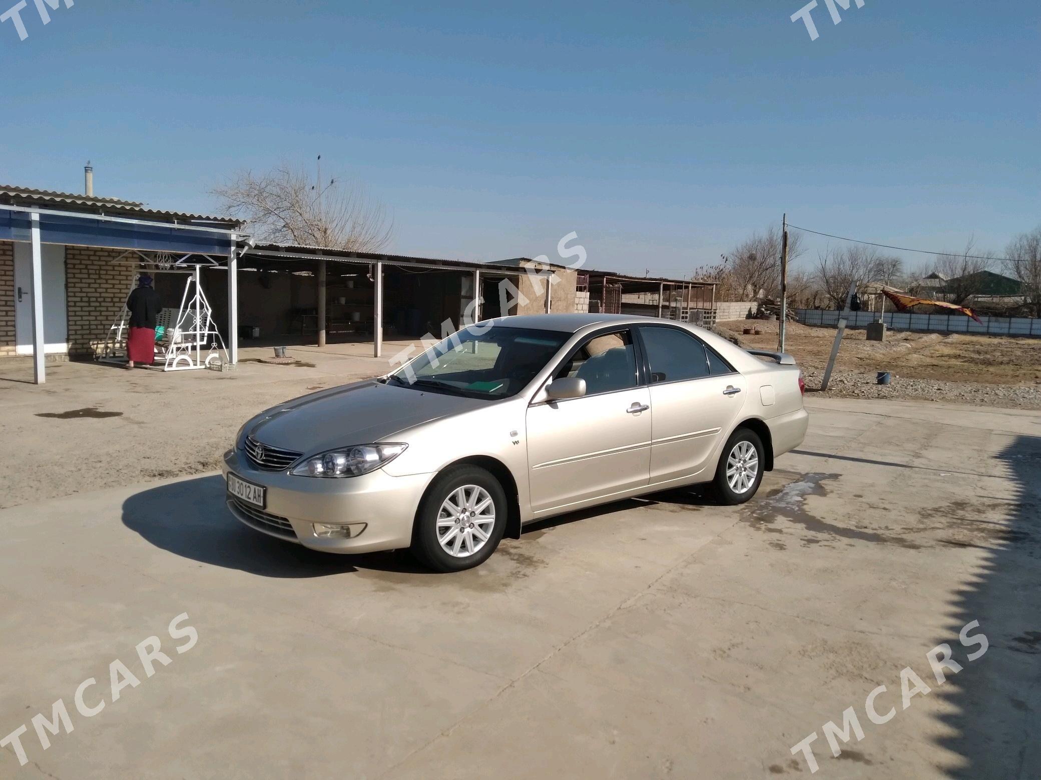 Toyota Camry 2003 - 160 000 TMT - Теджен - img 4