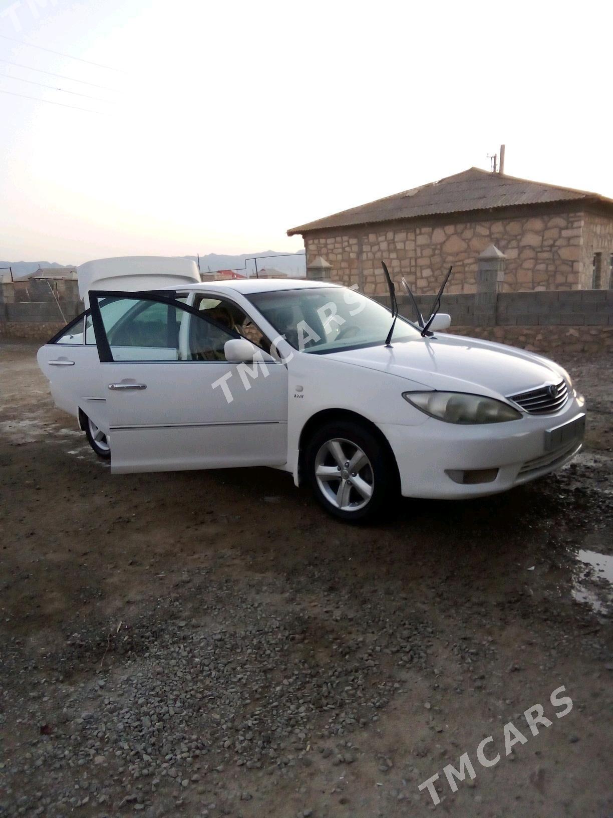 Toyota Camry 2004 - 125 000 TMT - Балканабат - img 5