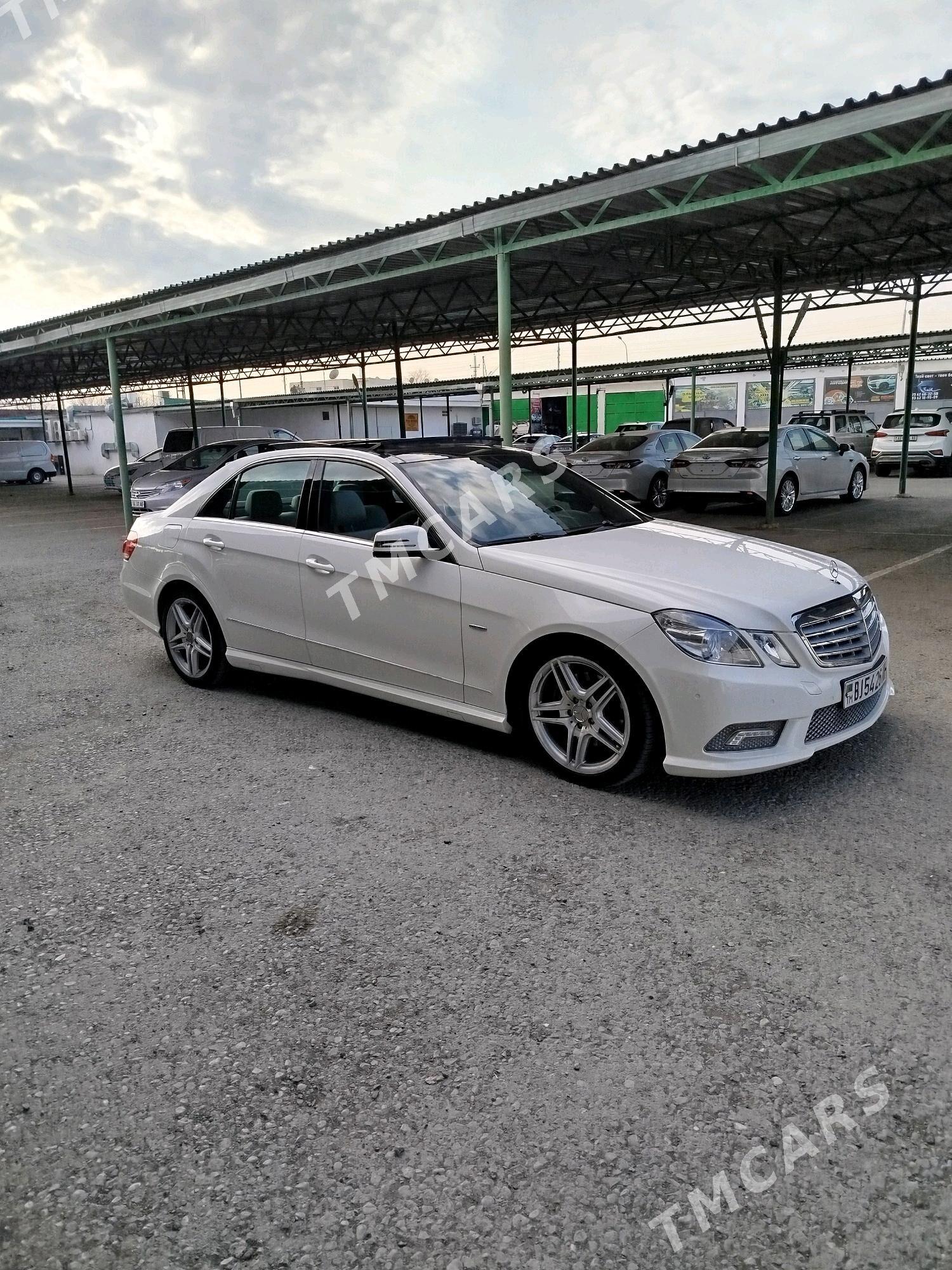 Mercedes-Benz E350 2011 - 270 000 TMT - ул. Подвойского (Битарап Туркменистан шаёлы) - img 2