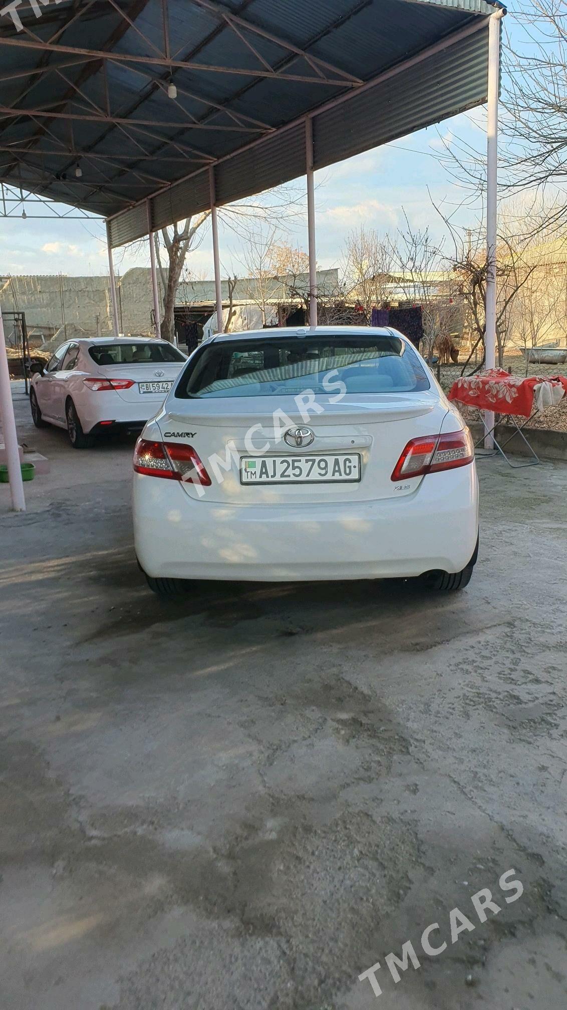 Toyota Camry 2009 - 140 000 TMT - Кëши - img 5