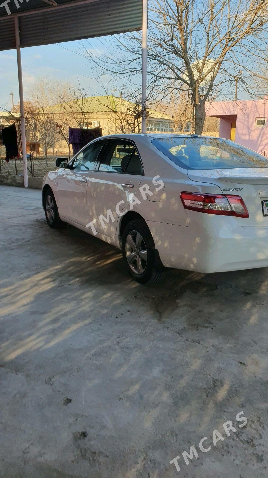 Toyota Camry 2009 - 140 000 TMT - Кëши - img 10