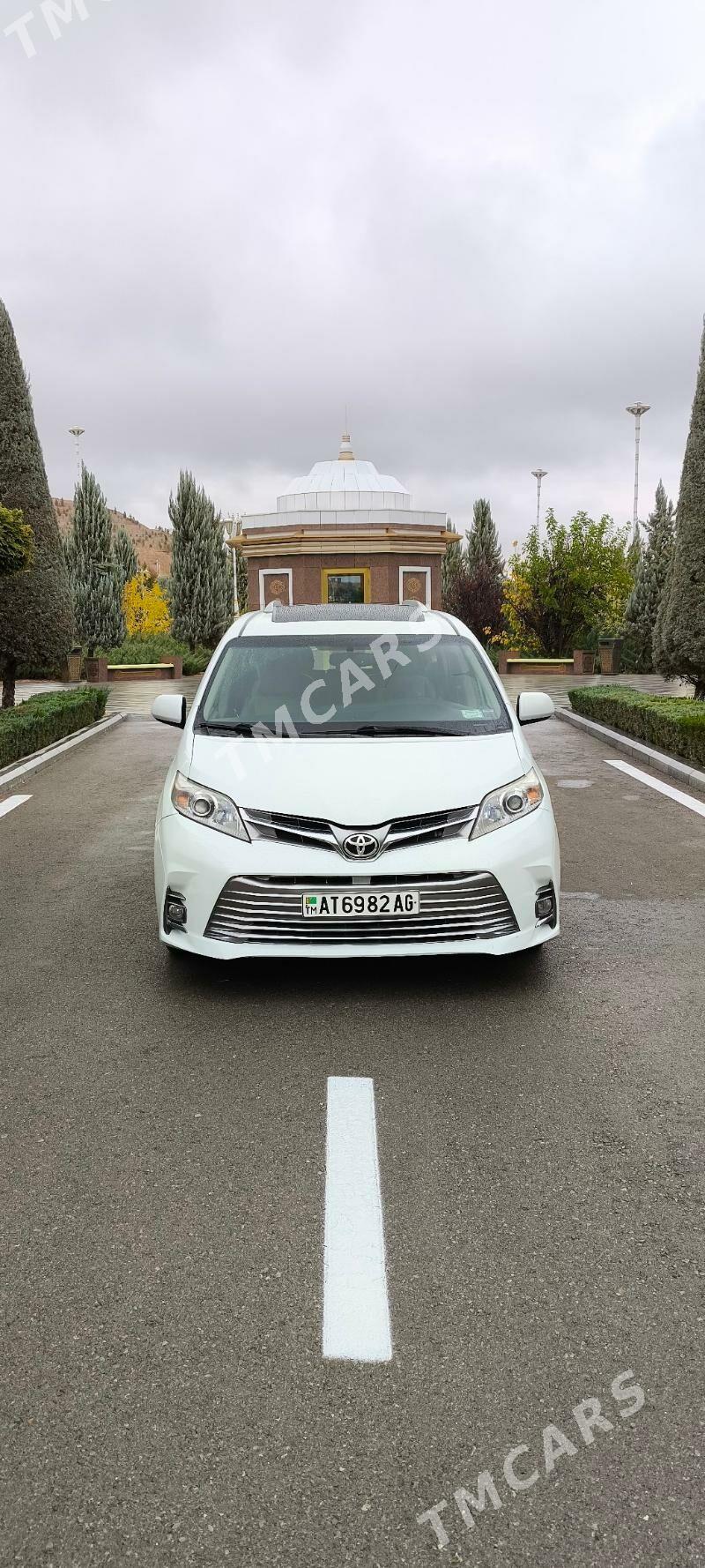 Toyota Sienna 2018 - 420 000 TMT - Aşgabat - img 3