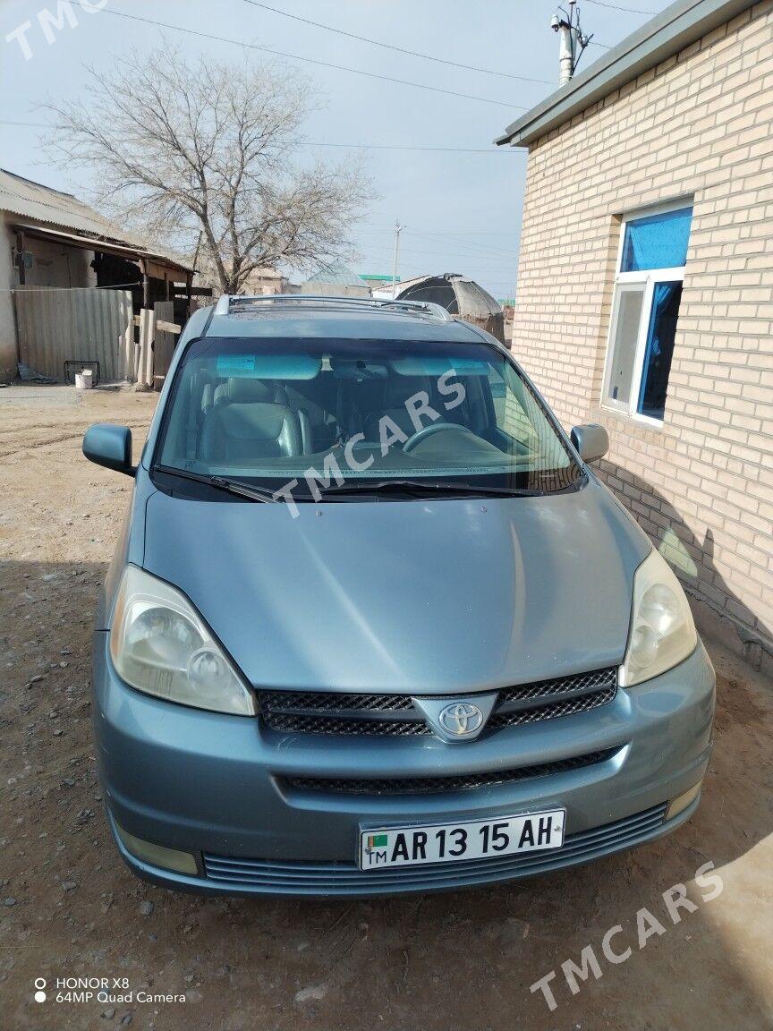 Toyota Sienna 2005 - 212 000 TMT - Гёкдепе - img 2